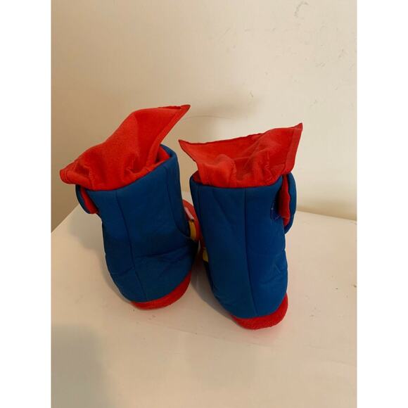 Superman Slippers Size S 5/6 Unisex Capes Boys or Girls DC Comics Booties - Picture 6 of 10